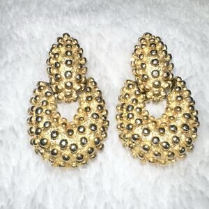 Vintage Gold Tone Chunky Door Knocker Style Costume Estate Dangle Clip Earrings